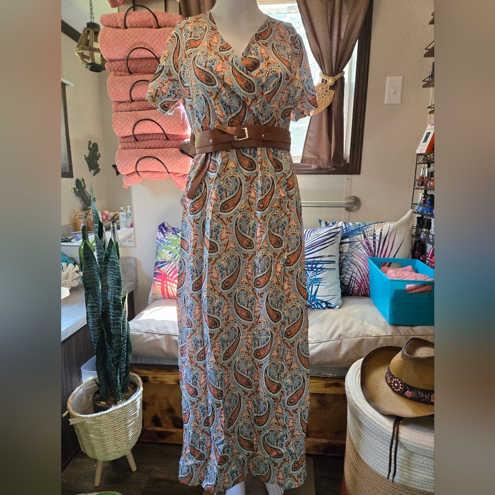 New! Paisley V-Neck Maxi Dress